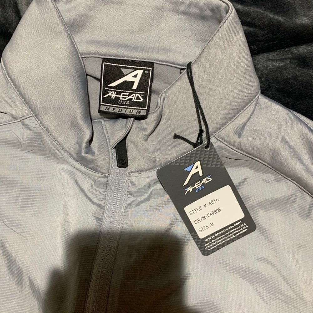 Ahead pullover jacket - Picture 3 of 3